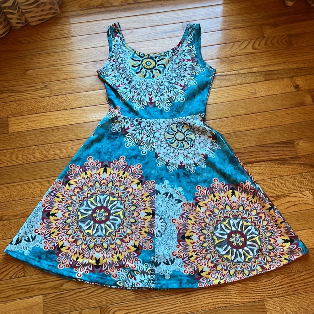 FENSACE DRESS - Picture 7 of 7